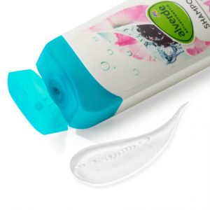 Shampoo Family Bio-Malve, Bio-Brombeere, 300 ml | Shampoing naturel | Hydratation intense | Malve et Brombeere | alverde NATURKOSMETIK |